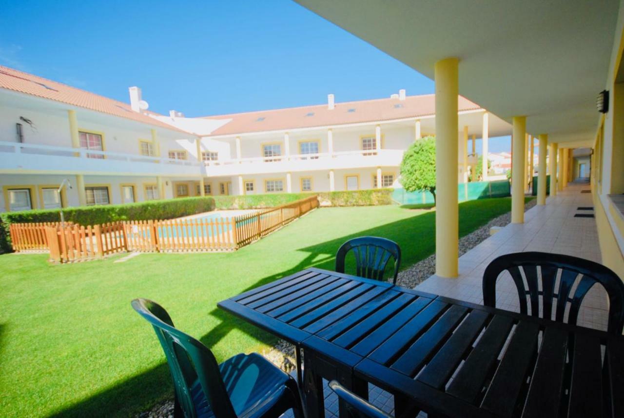 Casa Pedro - Baleal Beach, Balcony, Pool Extérieur photo